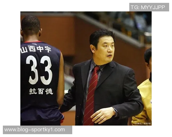 徐长锁谈与杨瀚森保持联系未来将培养更多优秀年轻球员 徐长锁谈与杨瀚森保持联系未来将培养更多优秀年轻球员