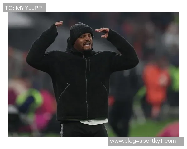 孔帕尼续约拜仁两年引发热议曾遭吧友质疑实力现状逆袭